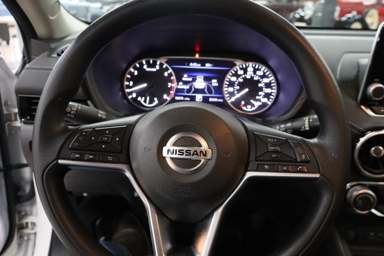 2025 Nissan Sentra SV photo 11