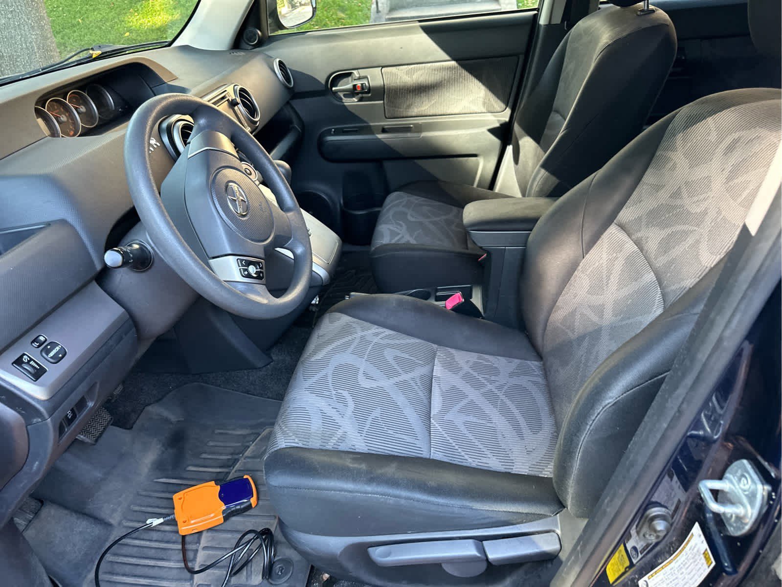 2014 Scion xB photo 4