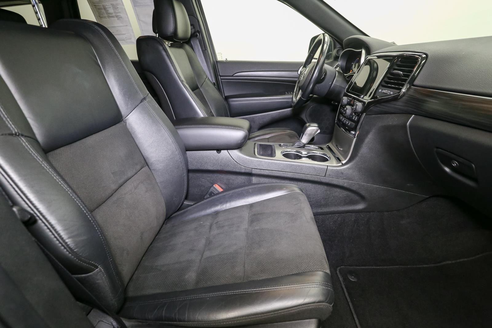2021 Jeep Grand Cherokee Laredo X photo 17