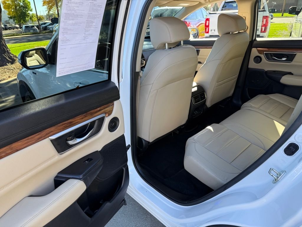 2020 Honda CR-V Hybrid Touring photo 13