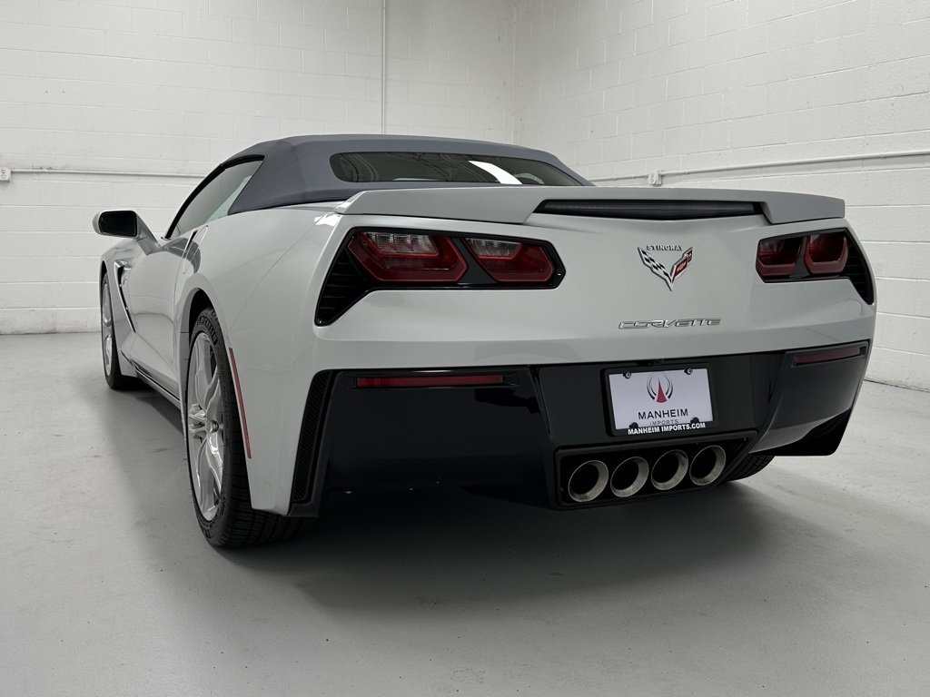 2016 Chevrolet Corvette 2LT photo 15