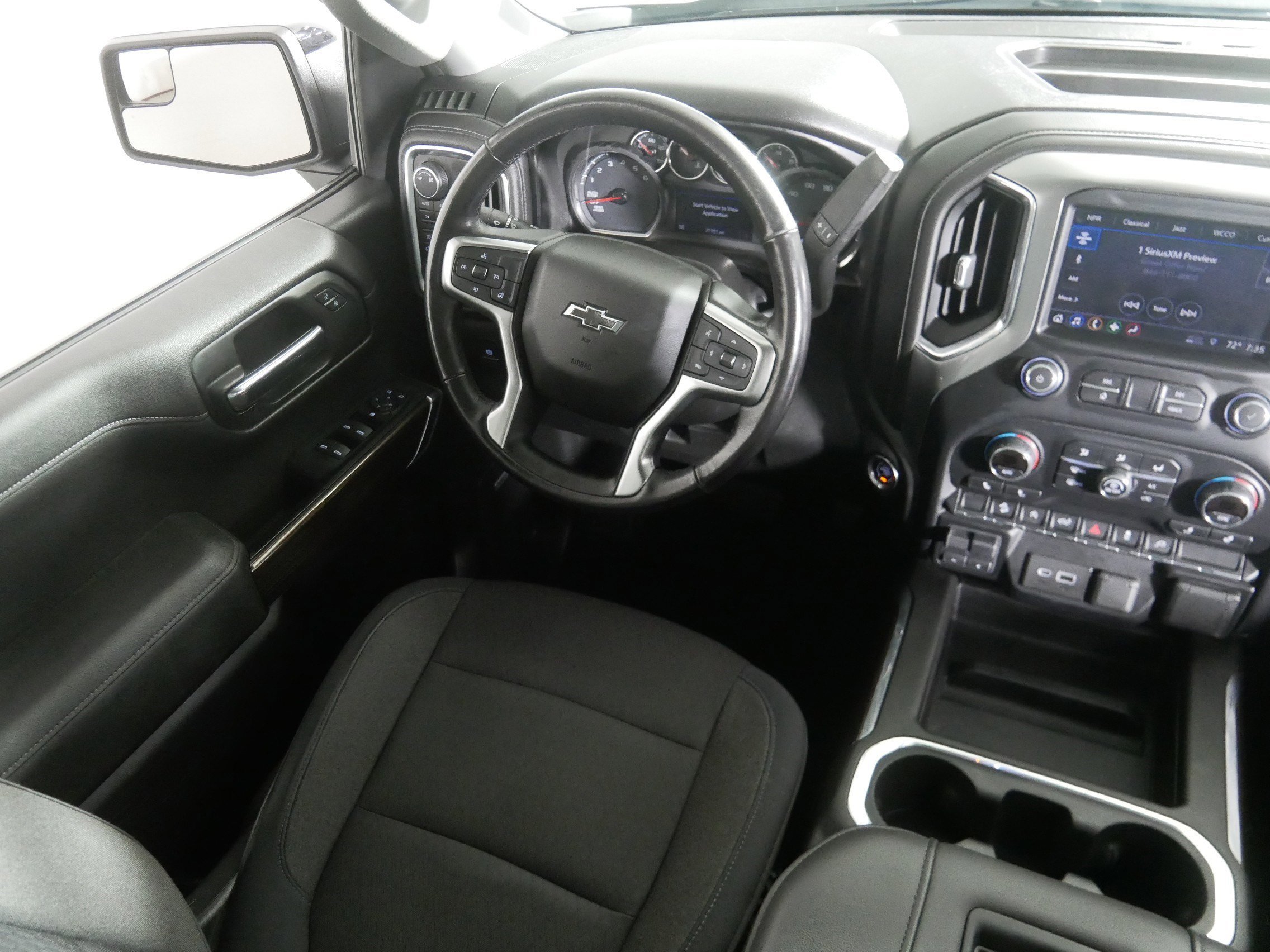 2019 Chevrolet Silverado 1500 RST photo 9