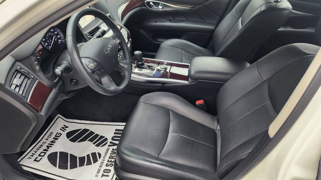 2019 Infiniti Q70 photo 4