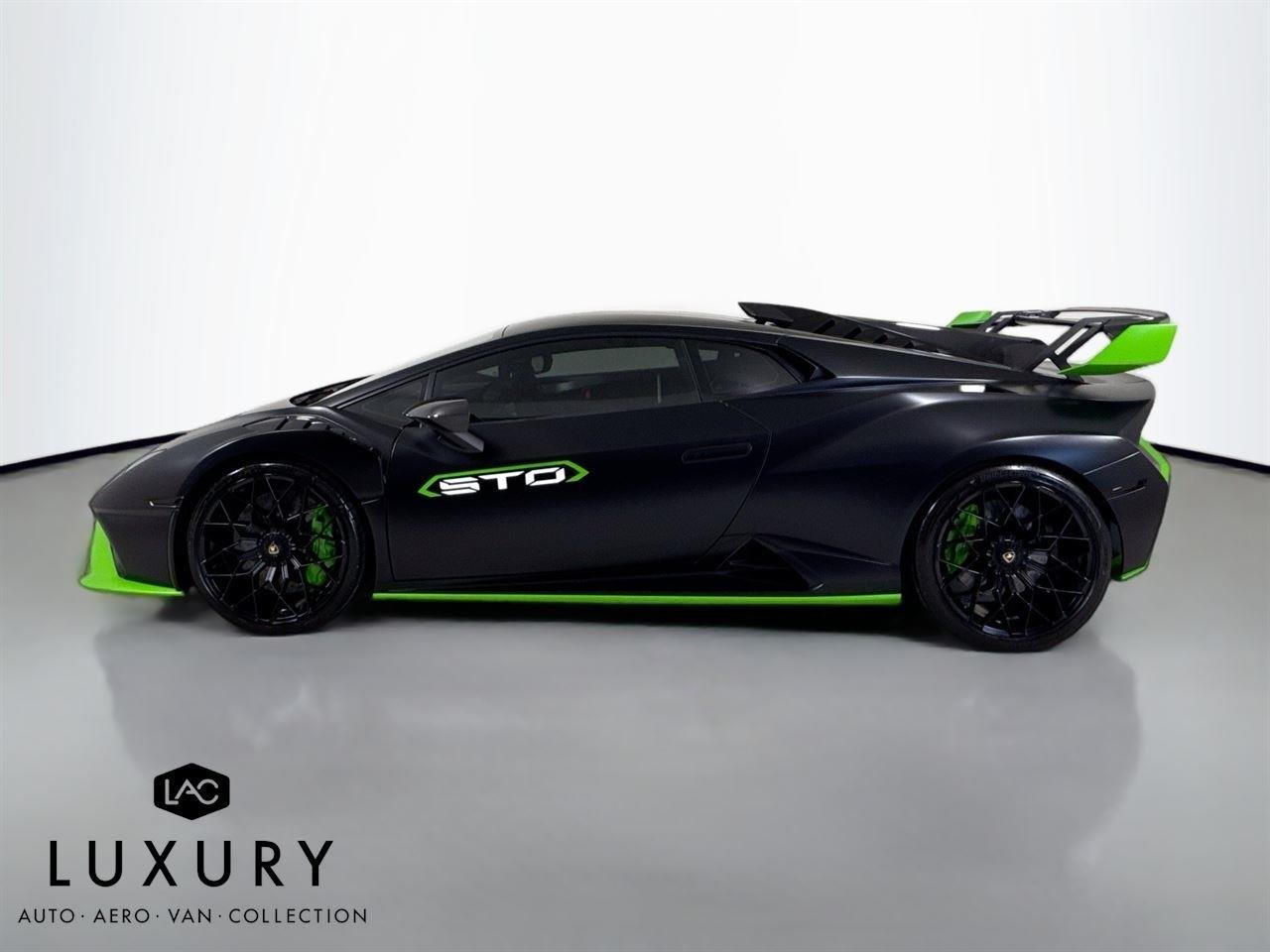 2023 Lamborghini Huracan STO photo 7