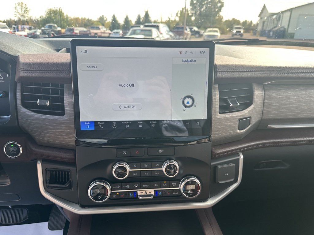 2023 Ford Expedition MAX Limited photo 16