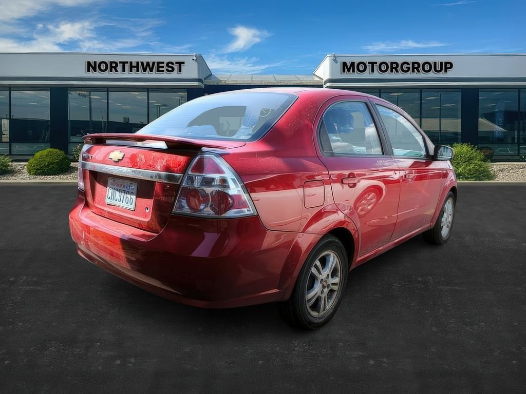2011 Chevrolet Aveo photo 4