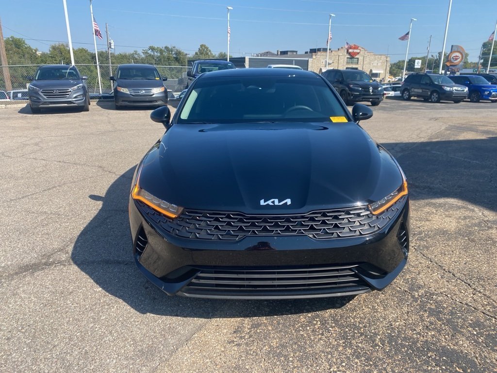 2023 Kia K5 LXS photo 2
