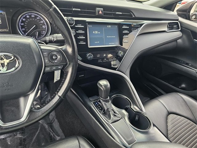 2018 Toyota Camry SE photo 32