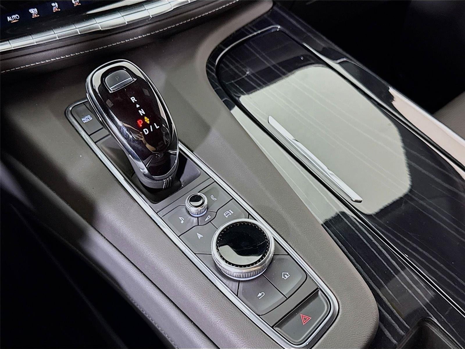 2024 Cadillac Escalade ESV Sport photo 18