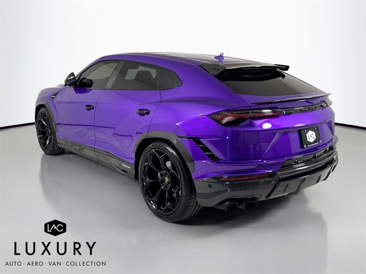 2024 Lamborghini Urus Performante photo 5