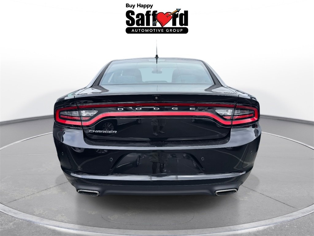 2019 Dodge Charger SXT photo 4