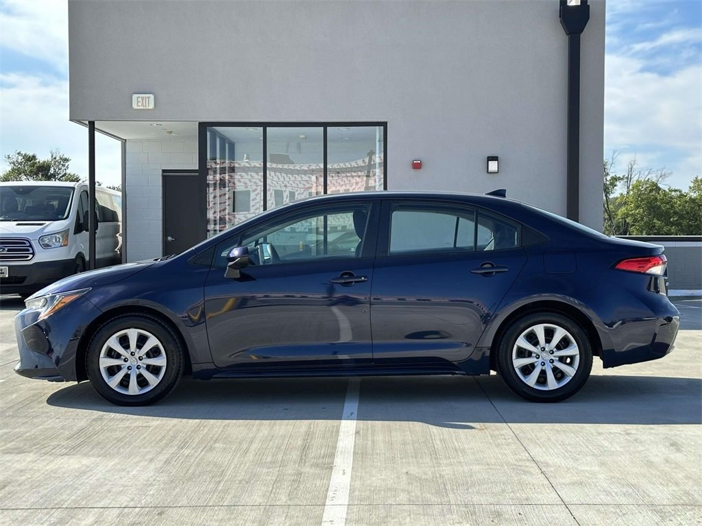 2020 Toyota Corolla LE photo 11