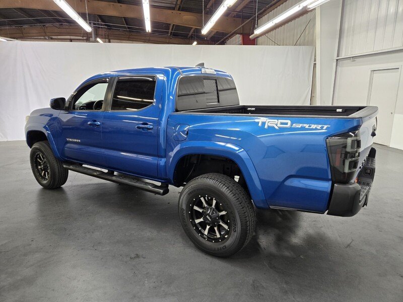 2018 Toyota Tacoma SR5 photo 3