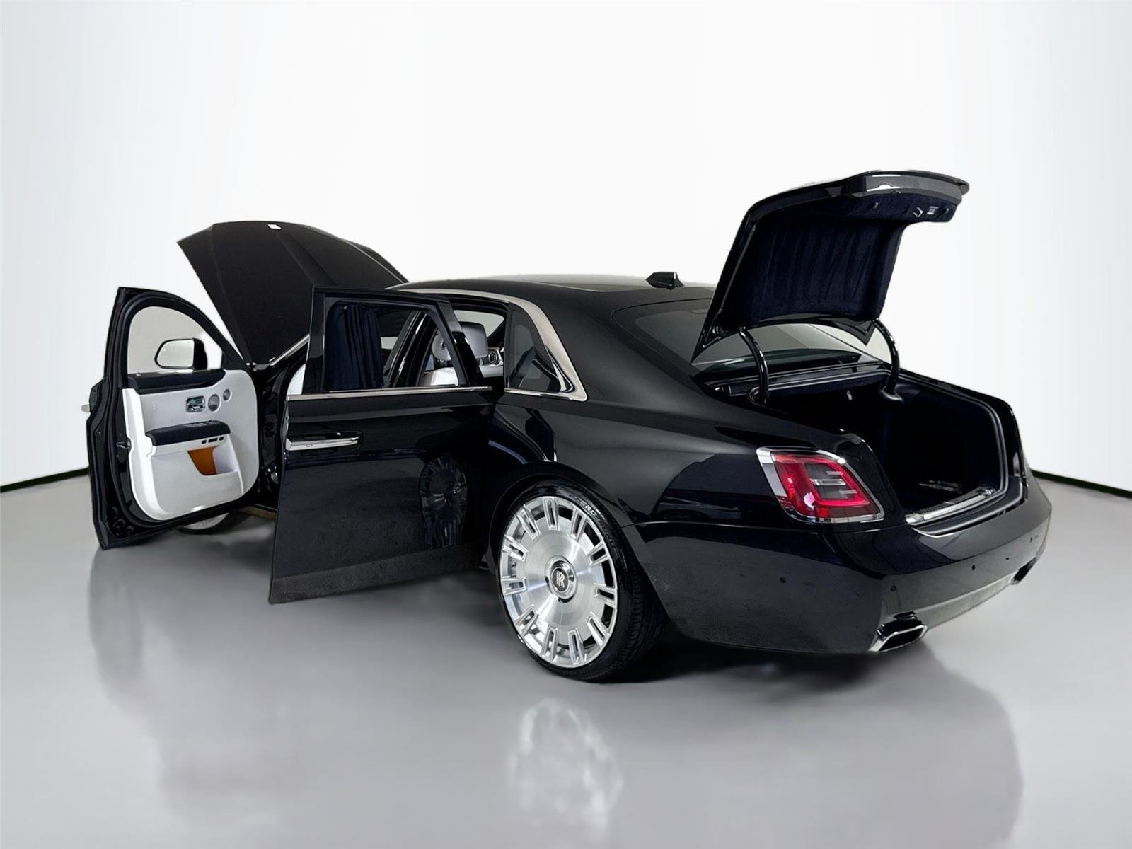 2022 Rolls Royce Ghost RR21 photo 47