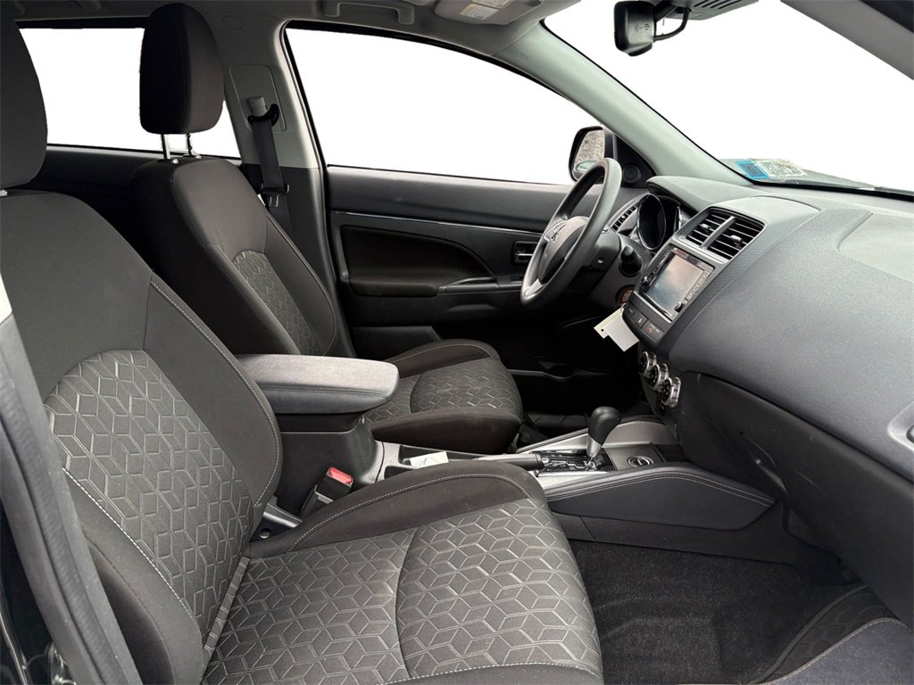 2022 Mitsubishi Outlander Sport ES photo 17