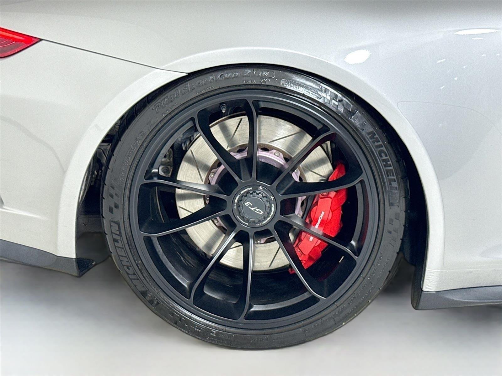 2018 Porsche 911 GT3 photo 34