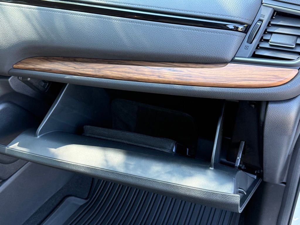 2020 Honda CR-V Touring photo 16