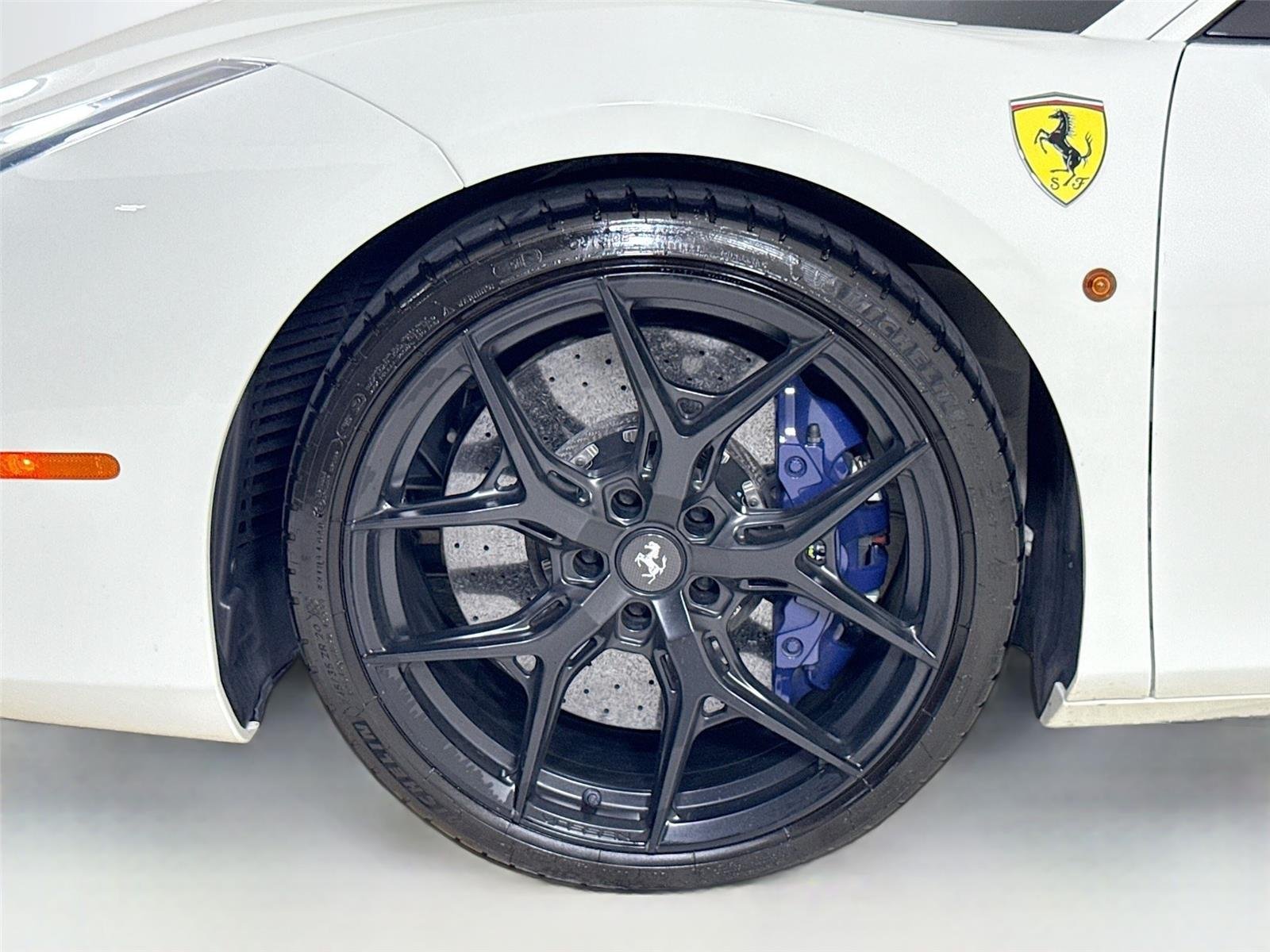 2016 Ferrari 488 GTB photo 26