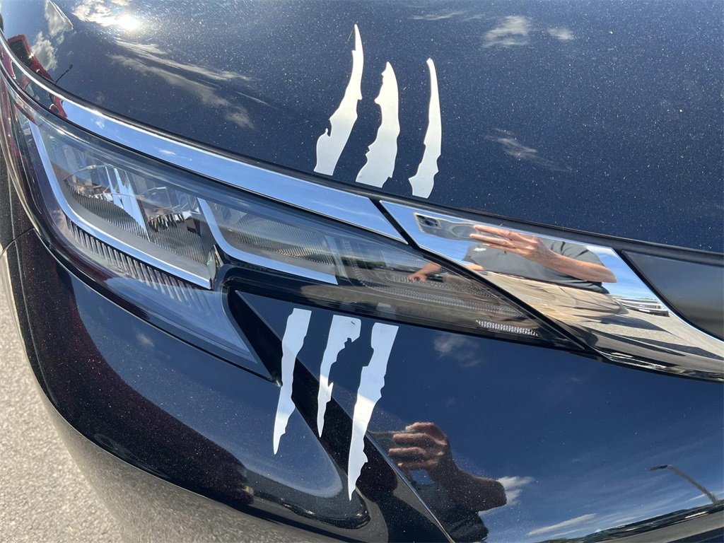 2022 Toyota Sienna LE photo 4