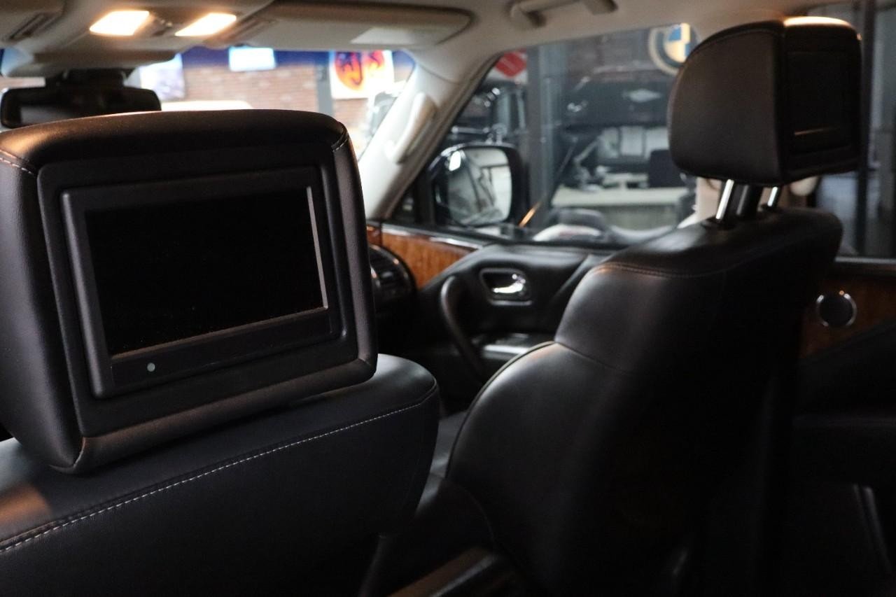 2017 Infiniti QX80 Base photo 18