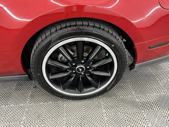 2012 Ford Mustang GT Premium photo 27