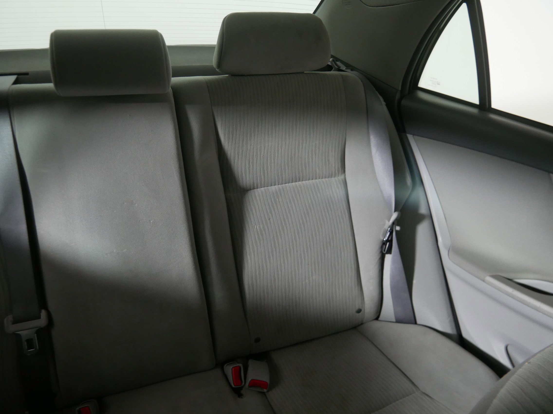 2010 Toyota Corolla LE photo 12