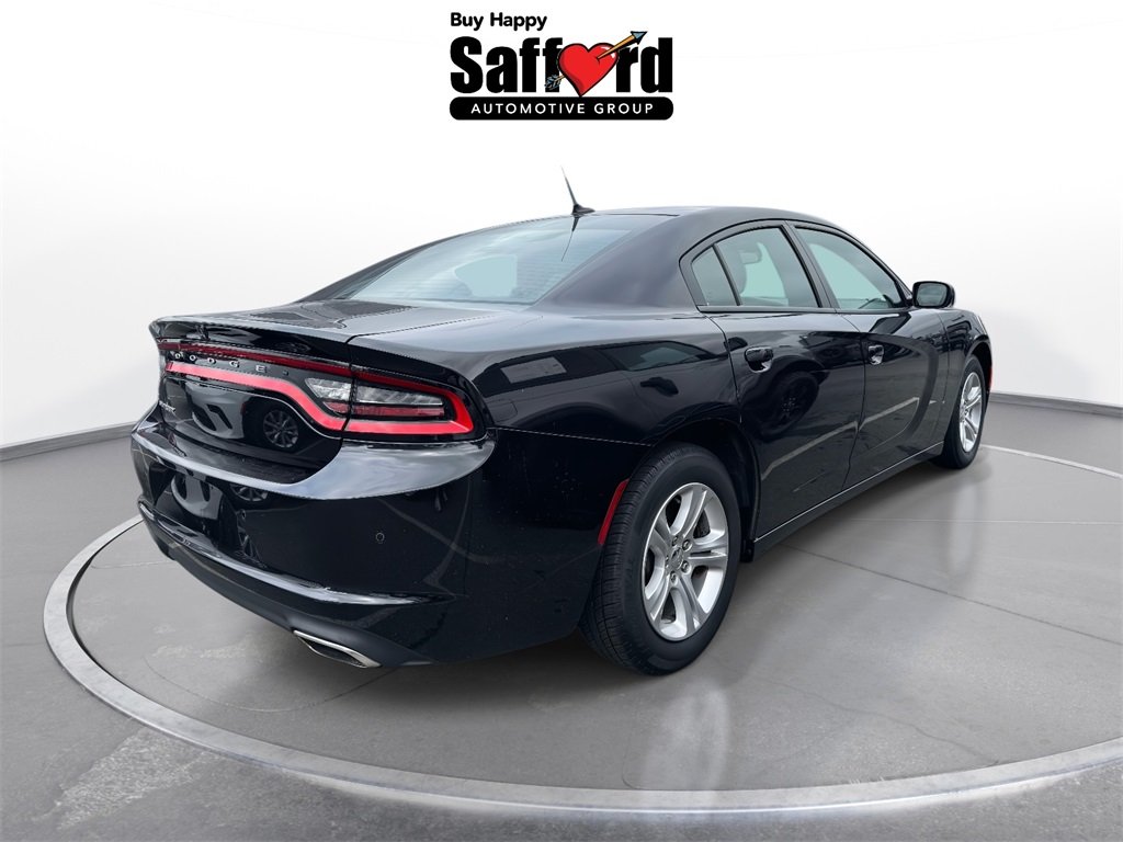 2019 Dodge Charger SXT photo 3