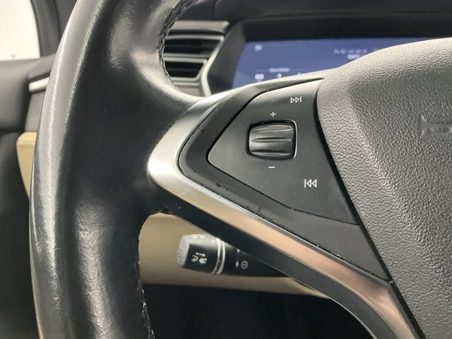2016 Tesla Model X 90D photo 16