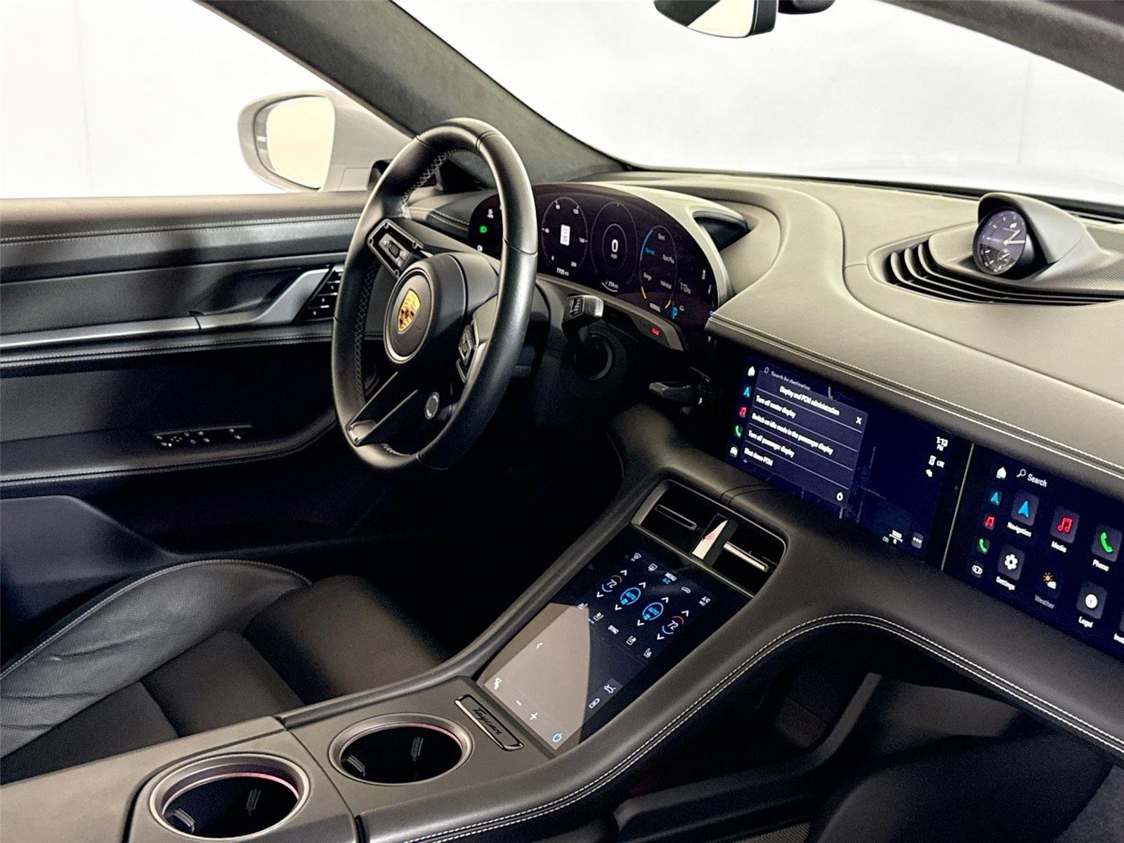 2021 Porsche Taycan Turbo S photo 30