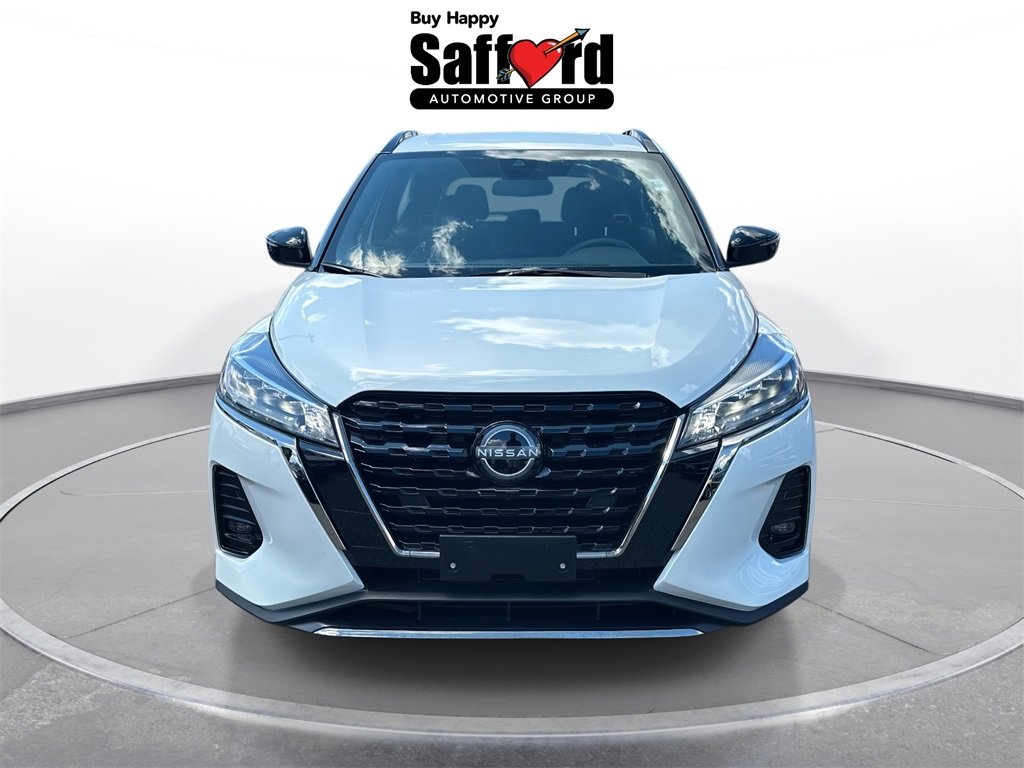 2024 Nissan Kicks SR photo 7