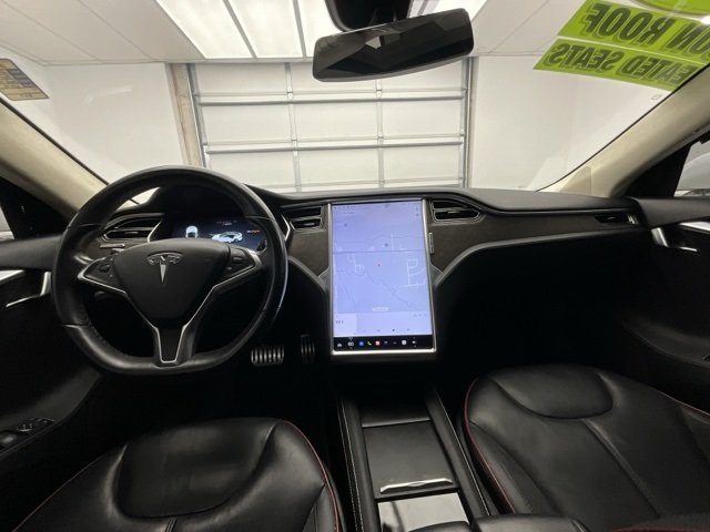 2014 Tesla Model S photo 4
