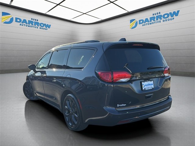 2020 Chrysler Pacifica Touring L photo 3
