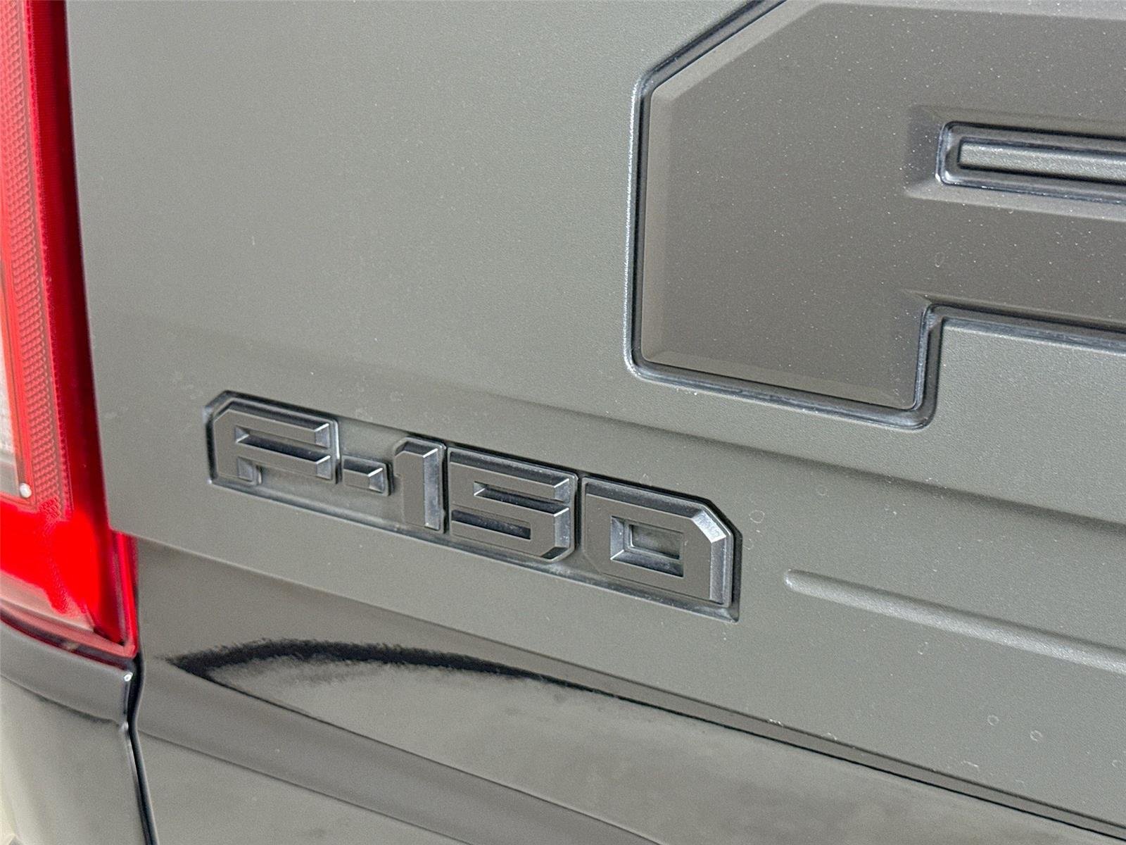 2023 Ford F-150 Raptor photo 36