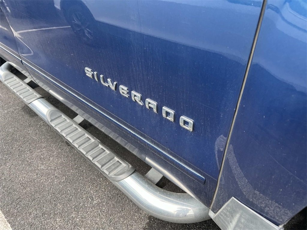 2017 Chevrolet Silverado 1500 LT photo 6