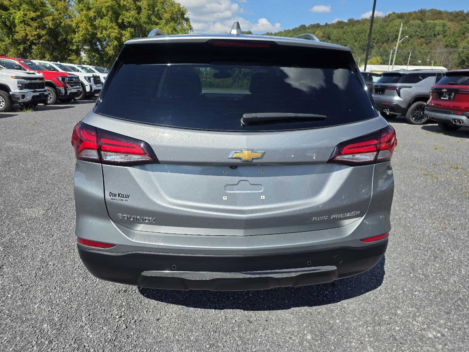 2024 Chevrolet Equinox Premier photo 4