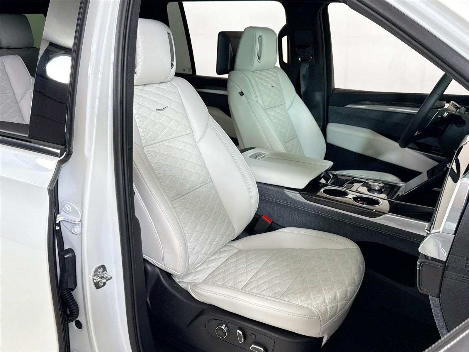 2025 Cadillac Escalade ESV V-Series photo 27