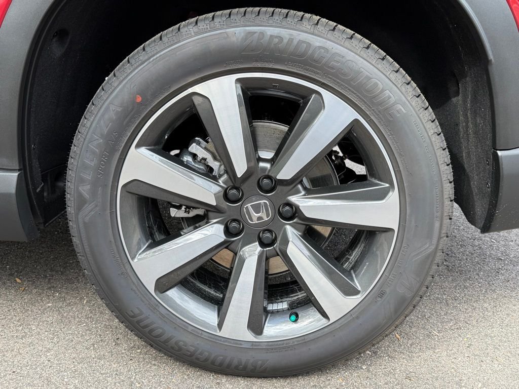 2025 Honda Pilot Touring photo 7
