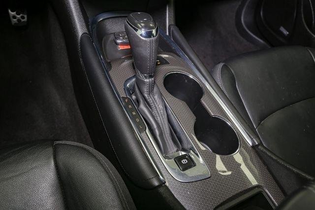 2018 Chevrolet Malibu Hybrid Base photo 30