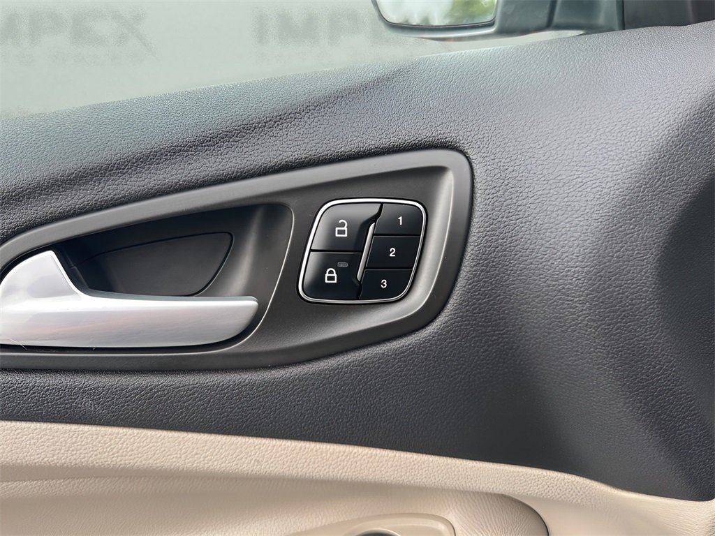 2017 Ford Escape Titanium photo 11