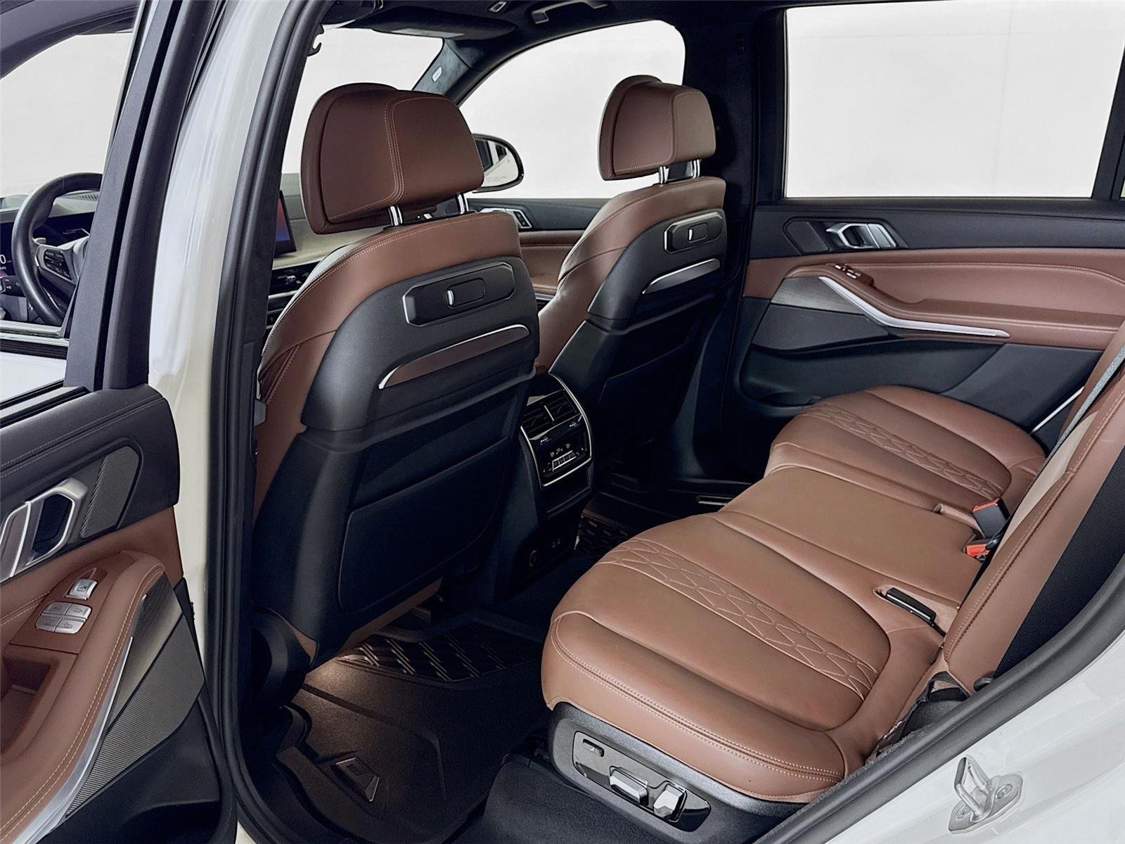 2023 Bmw X7 M60i photo 24