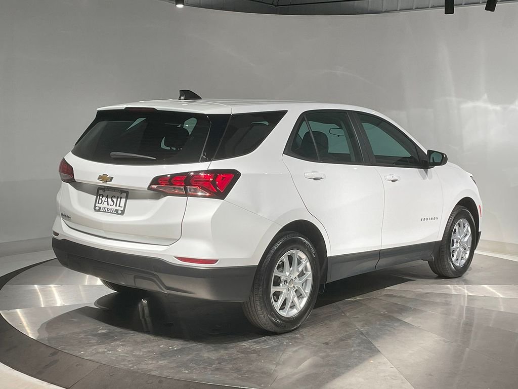 2023 Chevrolet Equinox LS photo 6