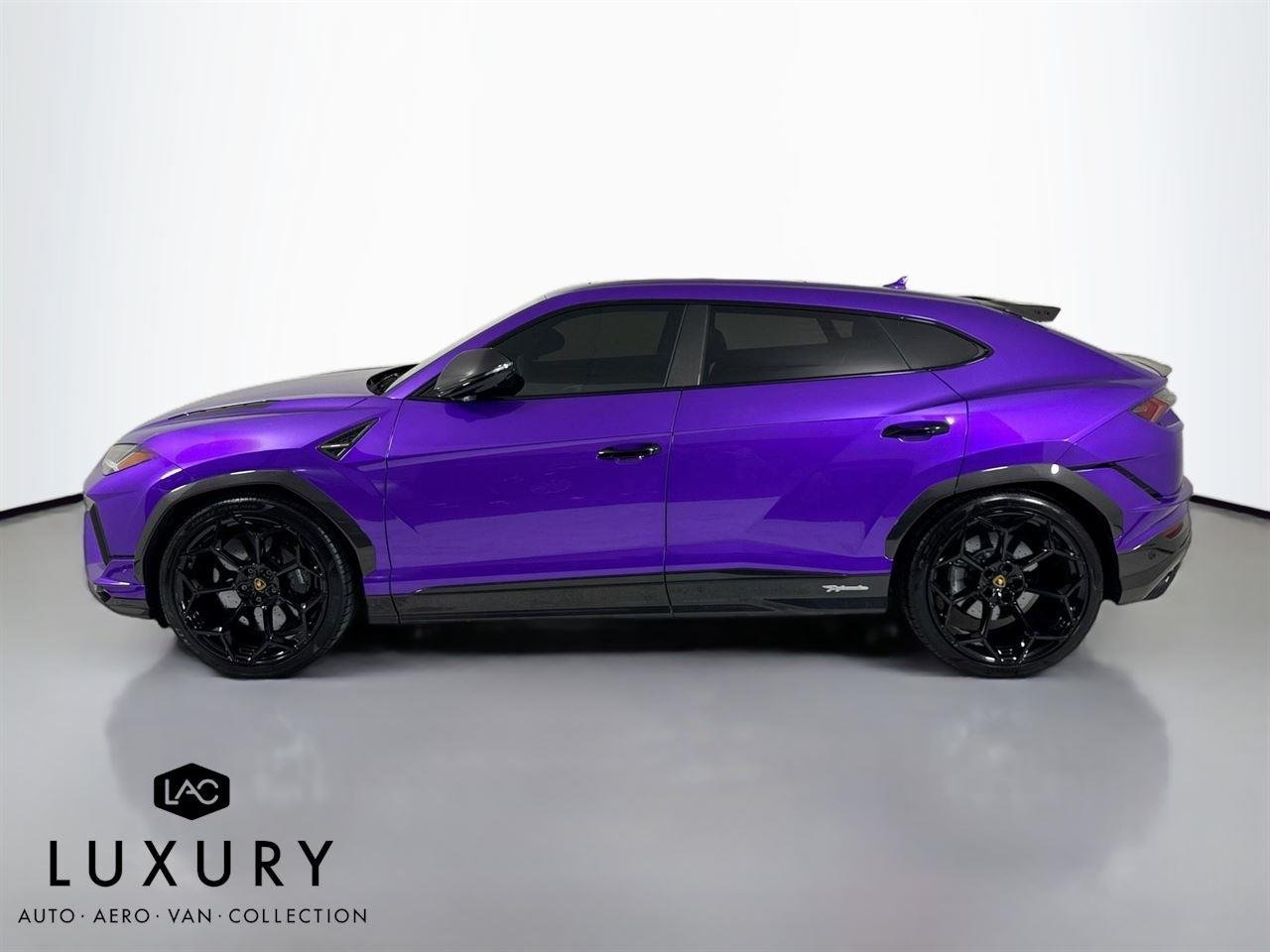 2024 Lamborghini Urus Performante photo 6