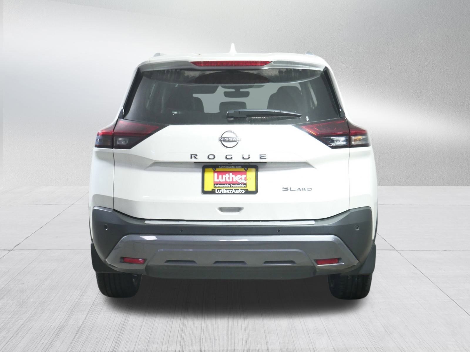 2023 Nissan Rogue SL photo 4