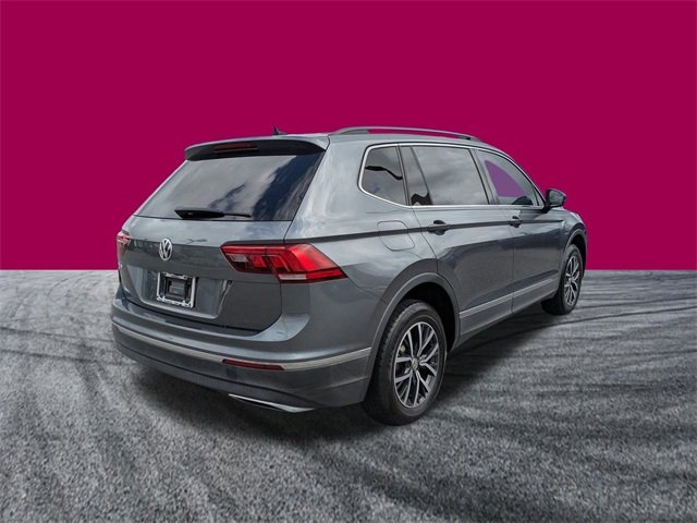 2020 Volkswagen Tiguan SE R-Line Black photo 2