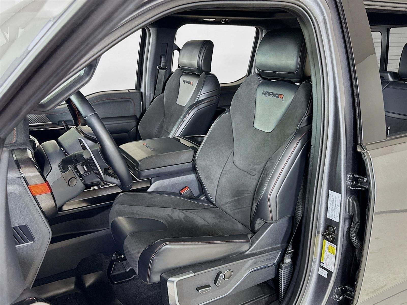 2023 Ford F-150 Raptor photo 9