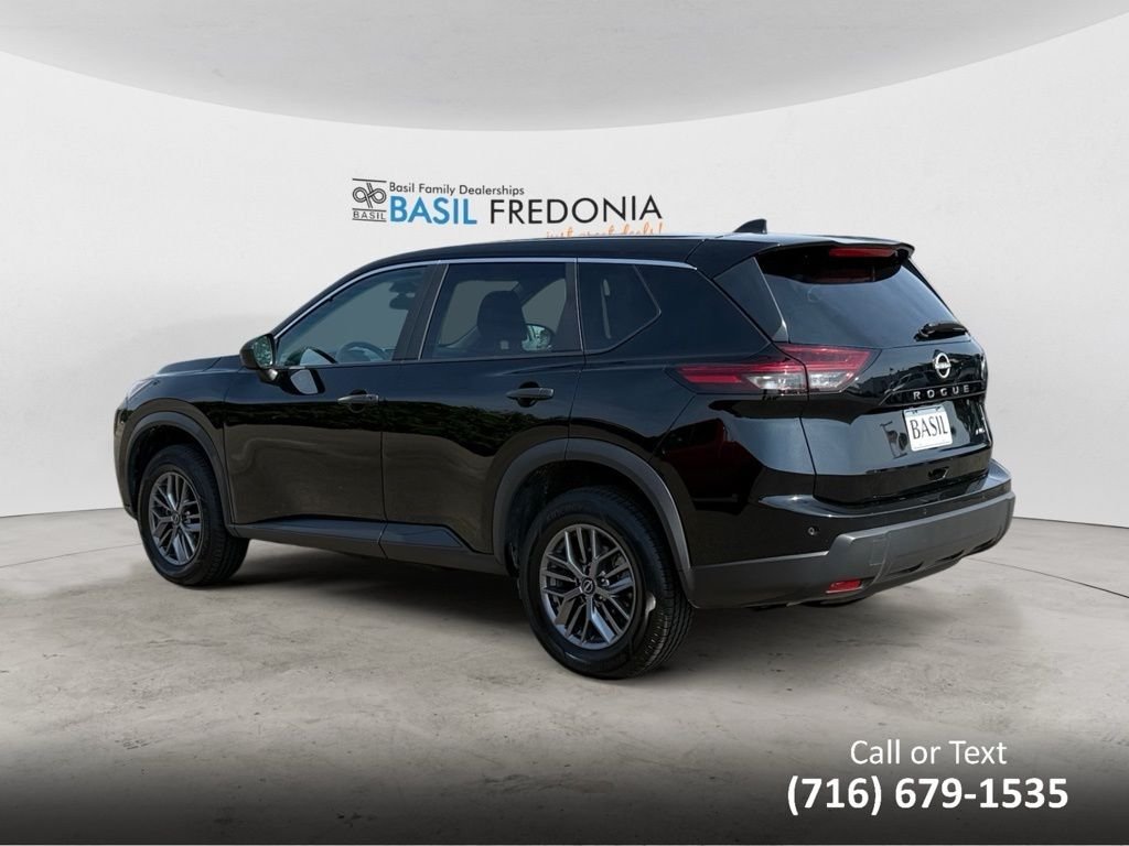 2024 Nissan Rogue S photo 3