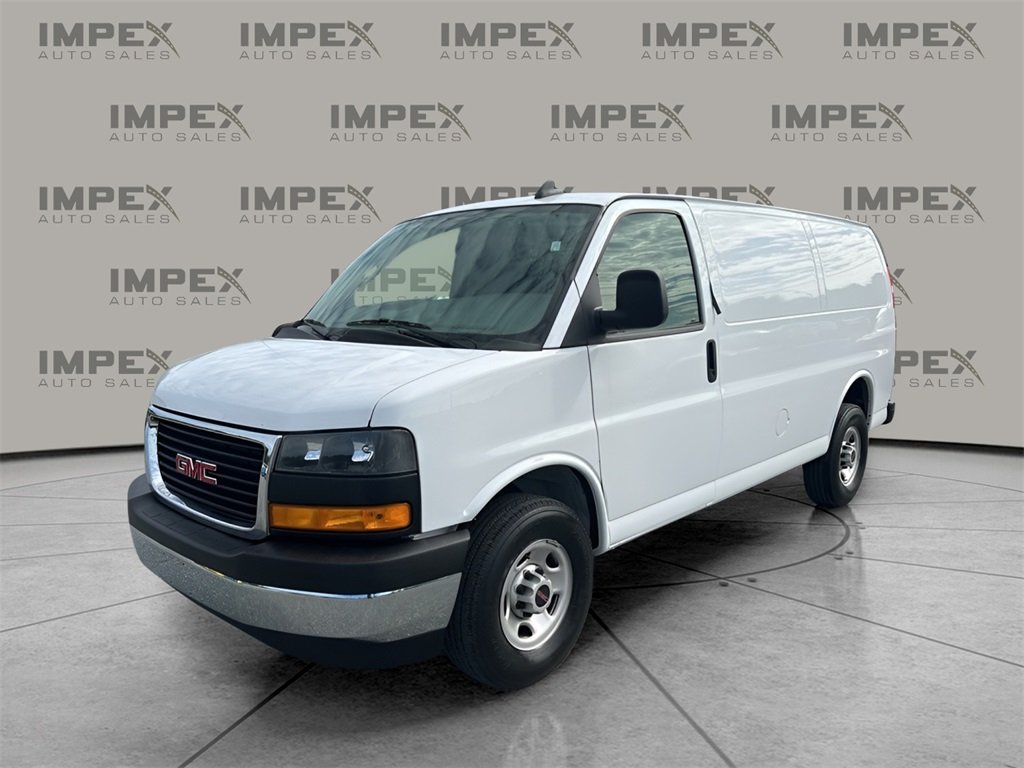 2023 GMC Savana Cargo