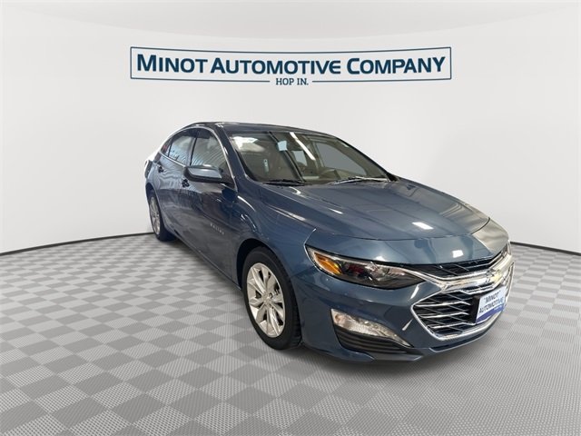 2024 Chevrolet Malibu 1LT photo 2