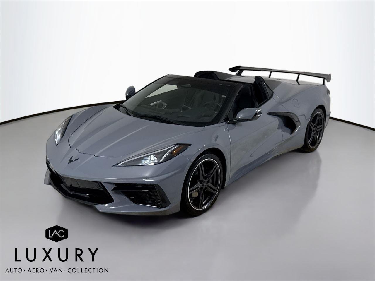 2025 Chevrolet Corvette 2LT photo 2