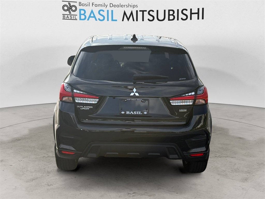 2024 Mitsubishi Outlander Sport LE photo 4